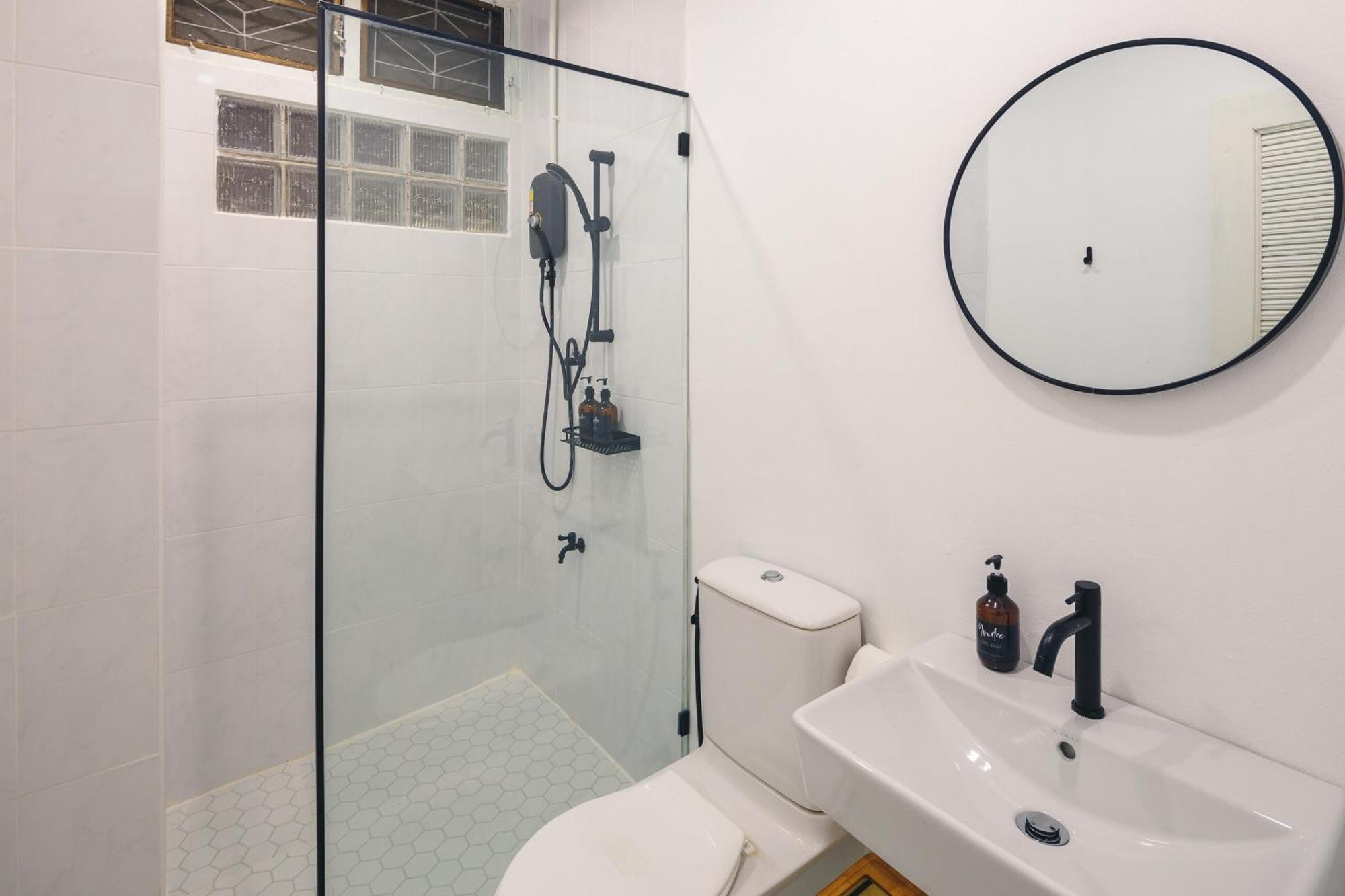 Yindee Travellers Lodge Nan Zewnętrze zdjęcie